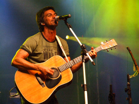 Colirios Cats Biografia Armandinho