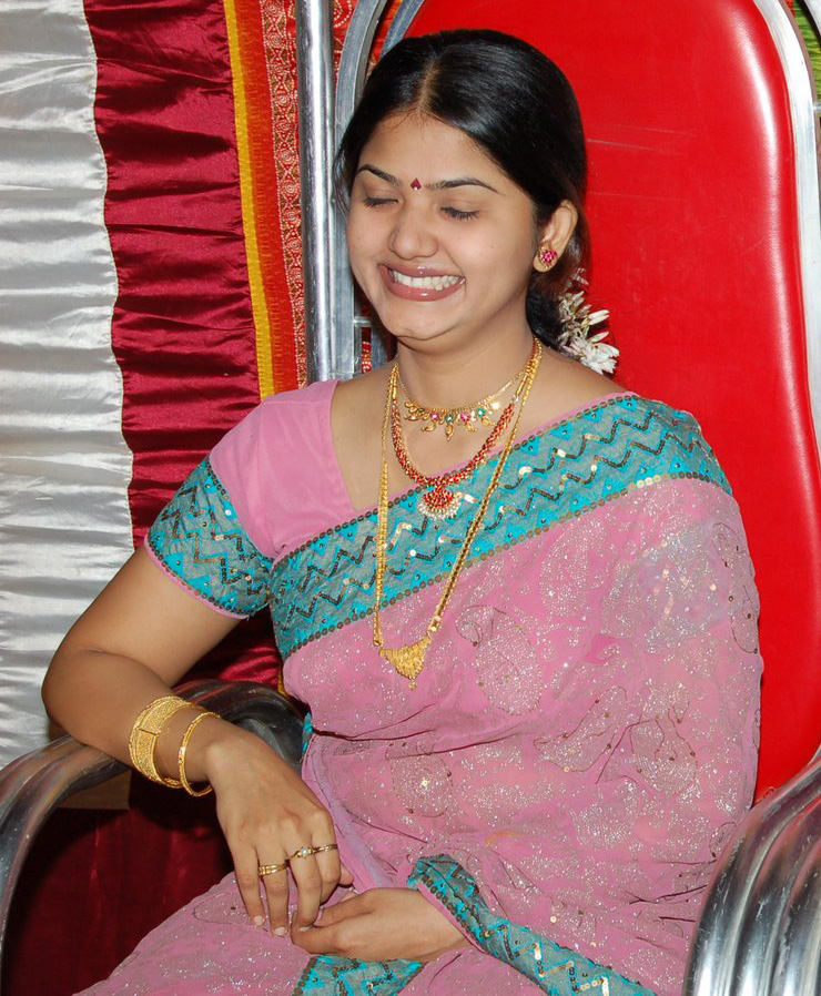 tamil auntys in saree tamil auntys in saree