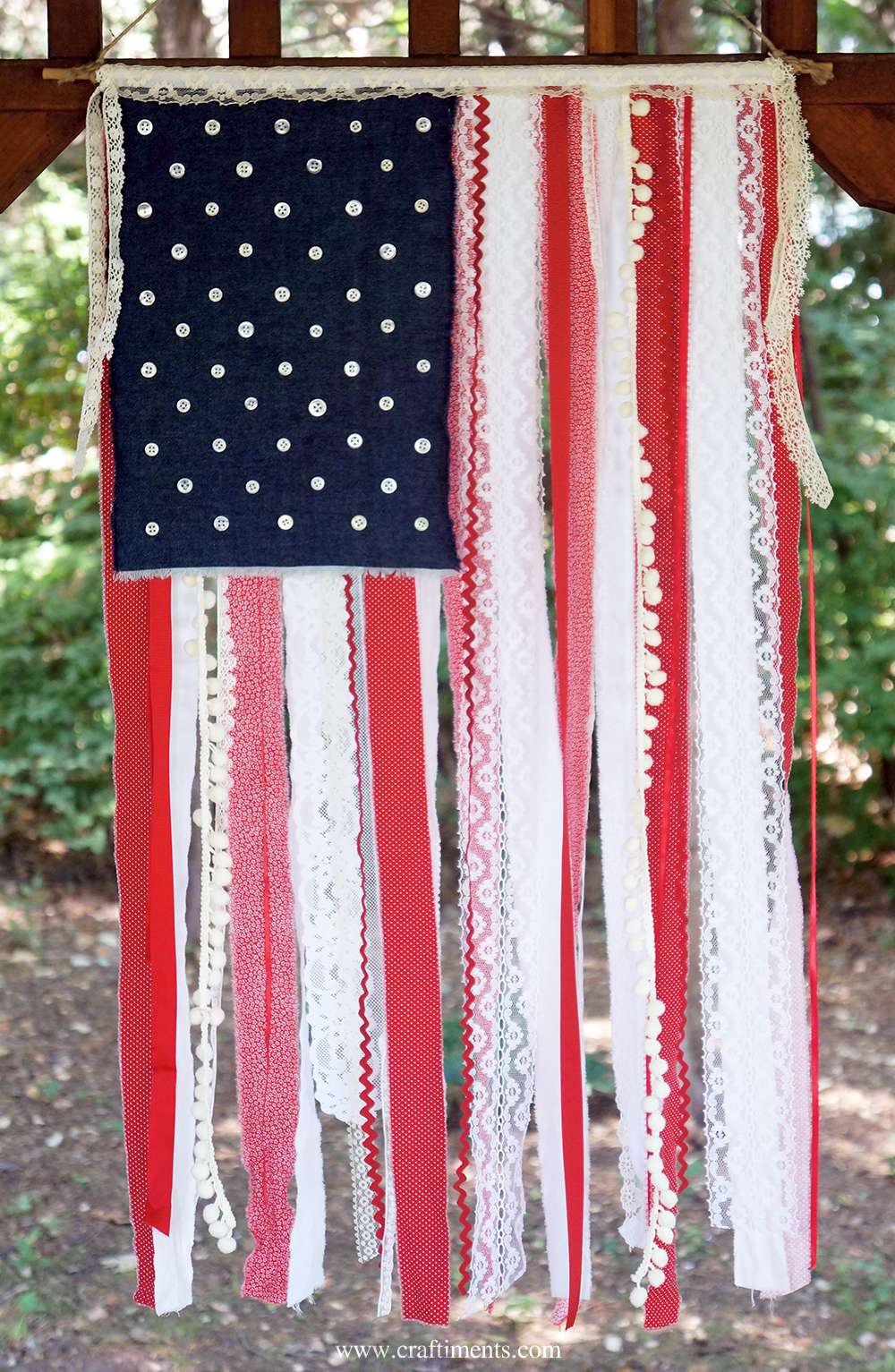 Craftiments:  Ribbon, lace and fabric scrap American flag