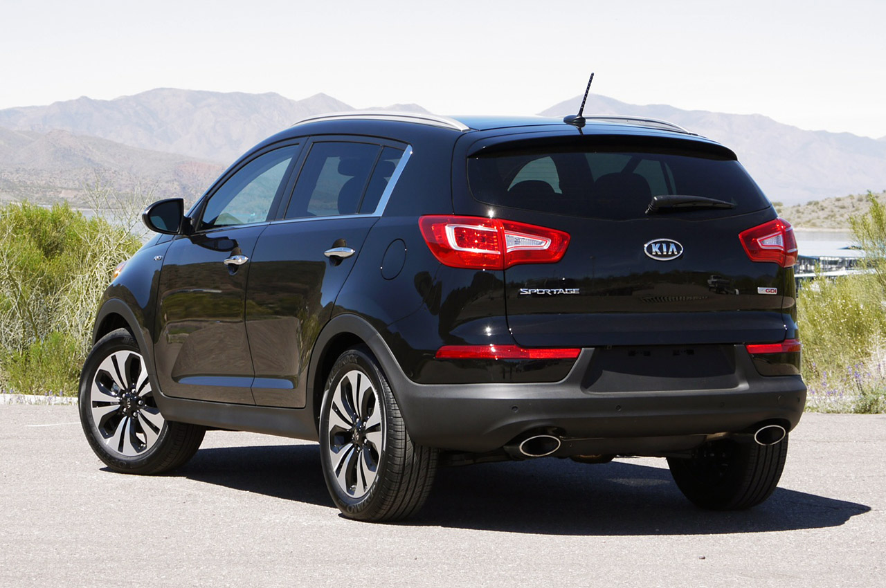 Kia Sportage 2011 сзади