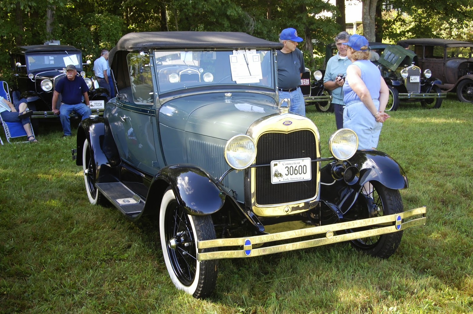Gone Golf'in or Gone Photograph'in Belltown Antique Car Show 2008 Part 2
