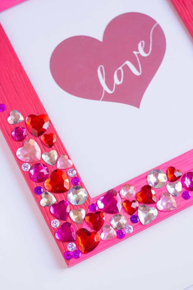 DIY Valentine Jewel Picture Frame | Design Improvised