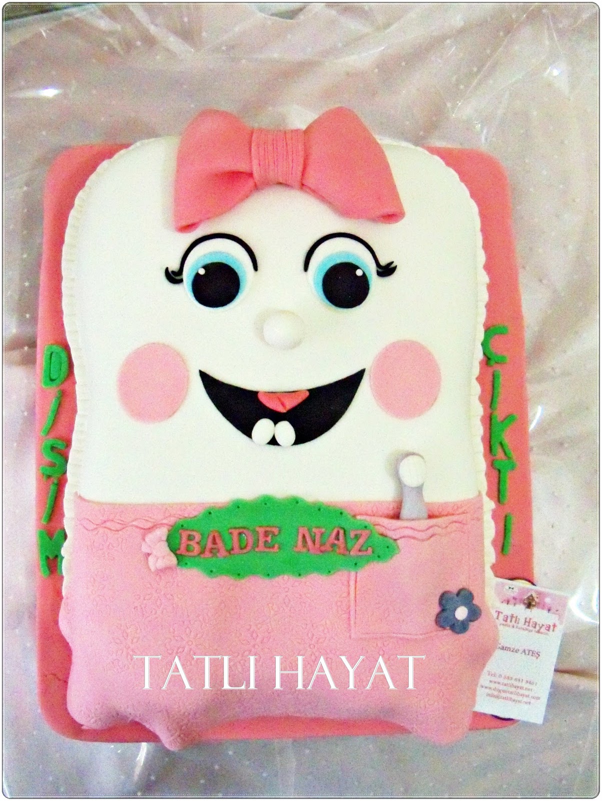 TATLI HAYAT PASTA TASARIM DİŞ ŞEKLİNDE PASTA VE KURABİYELER