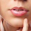 8 Cara Mengatasi Bibir Kering Dan Mengelupas