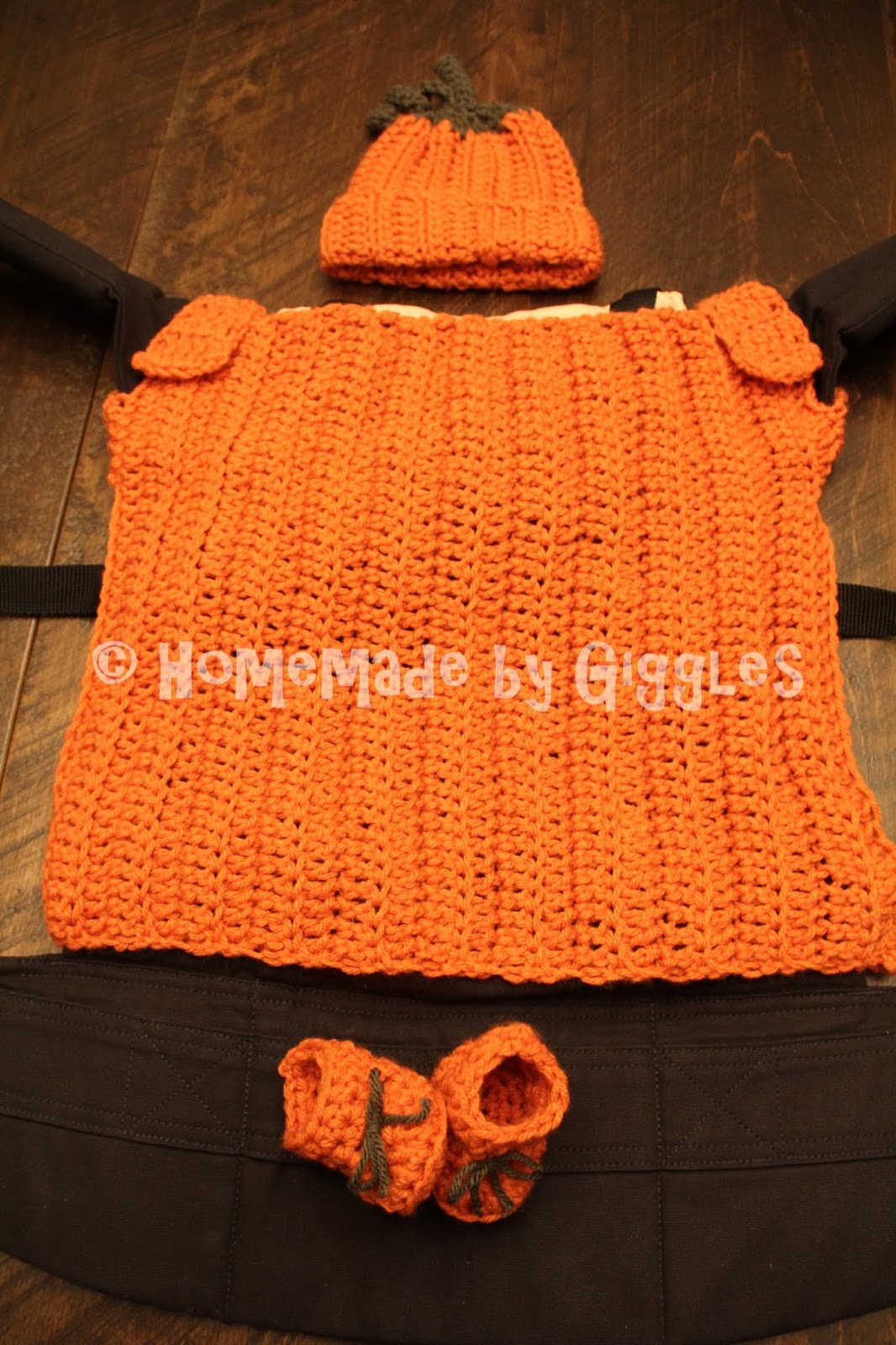 Homemade by Giggles Pumpkin Baby Carrier Set FREE crochet pattern!