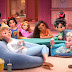 Új, laza ruhában feszítenek a Disney hercegnői