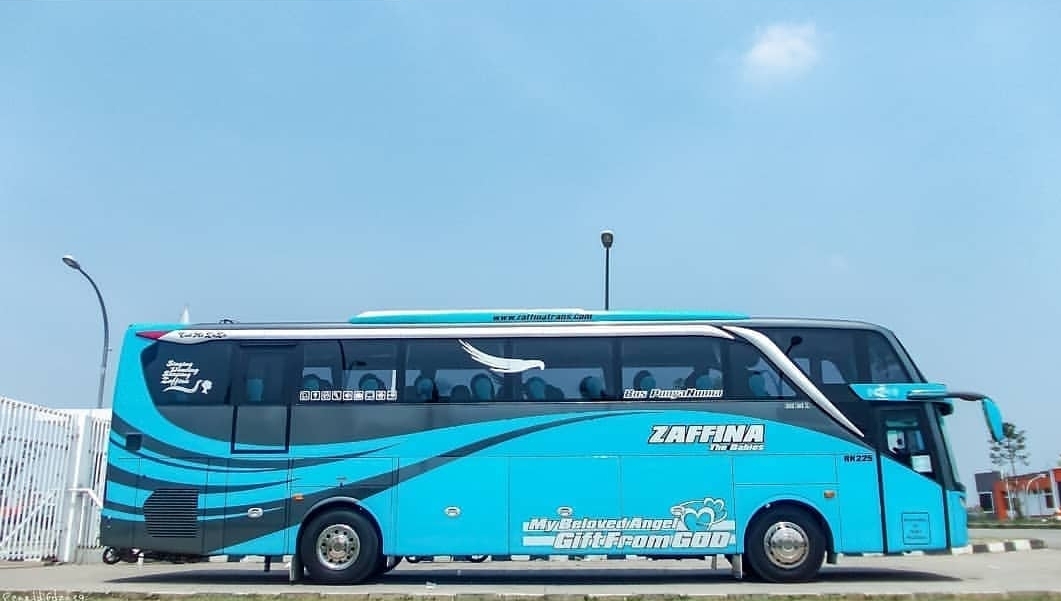  Foto  Bus  Shd Dari  Samping  infotiket com