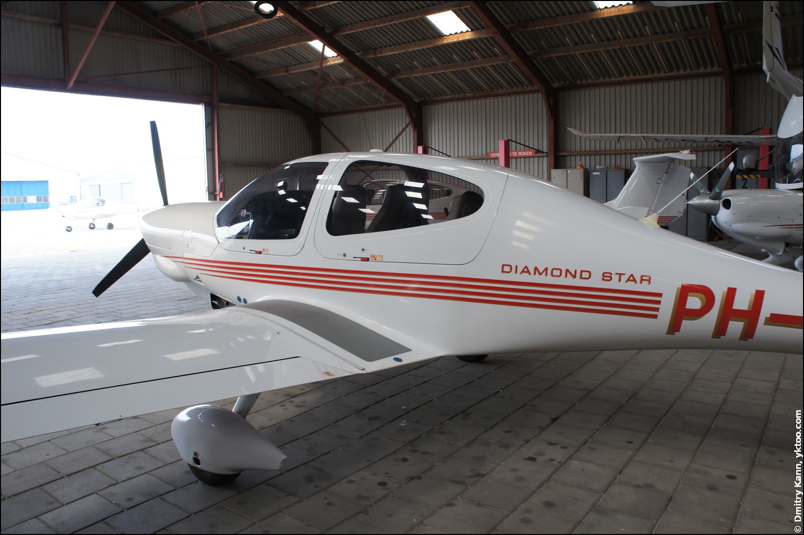 Другой Diamond DA40.