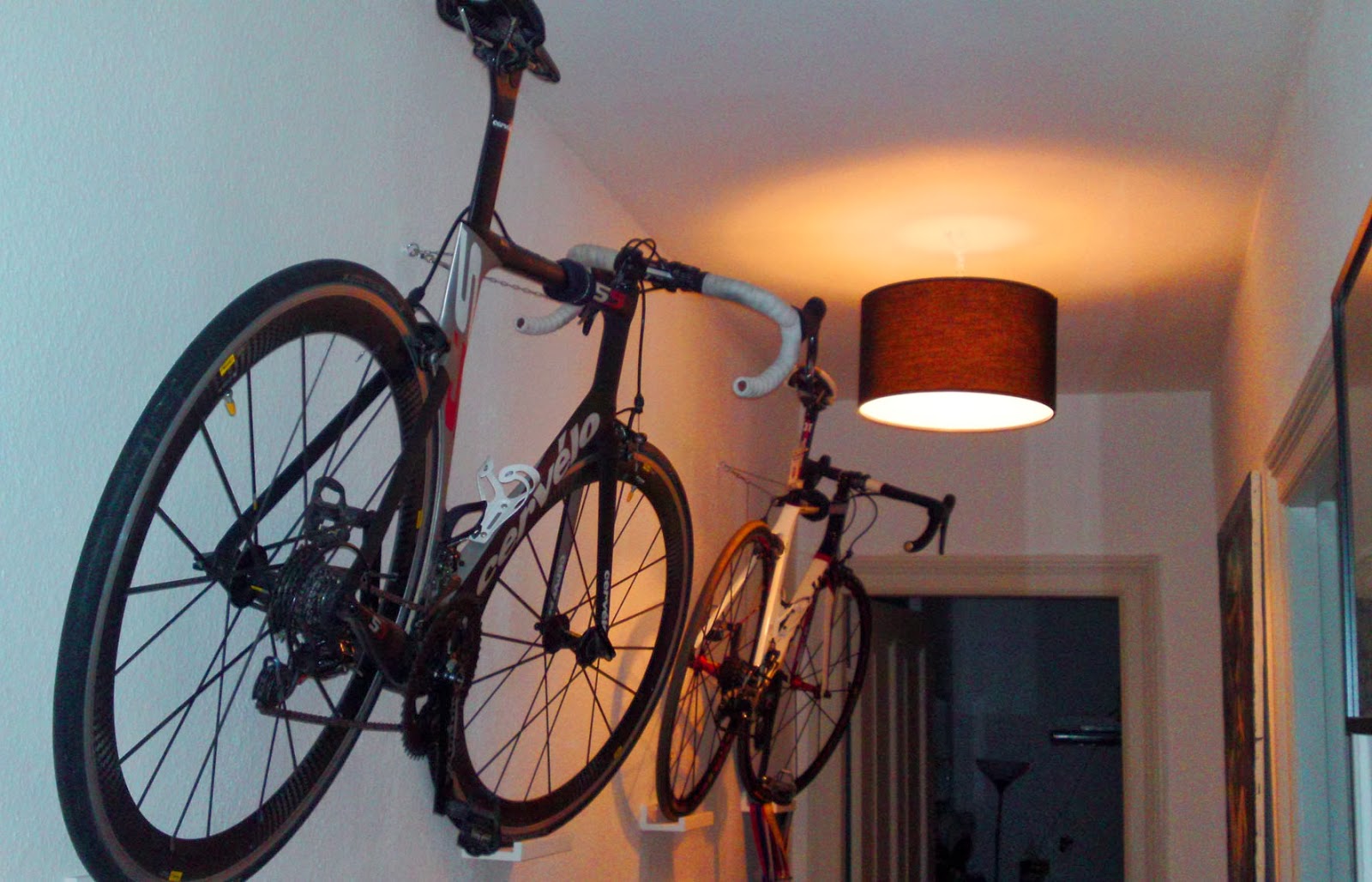 Relaxdays Fahrradhalterung, Zum Aufhängen am Pedal