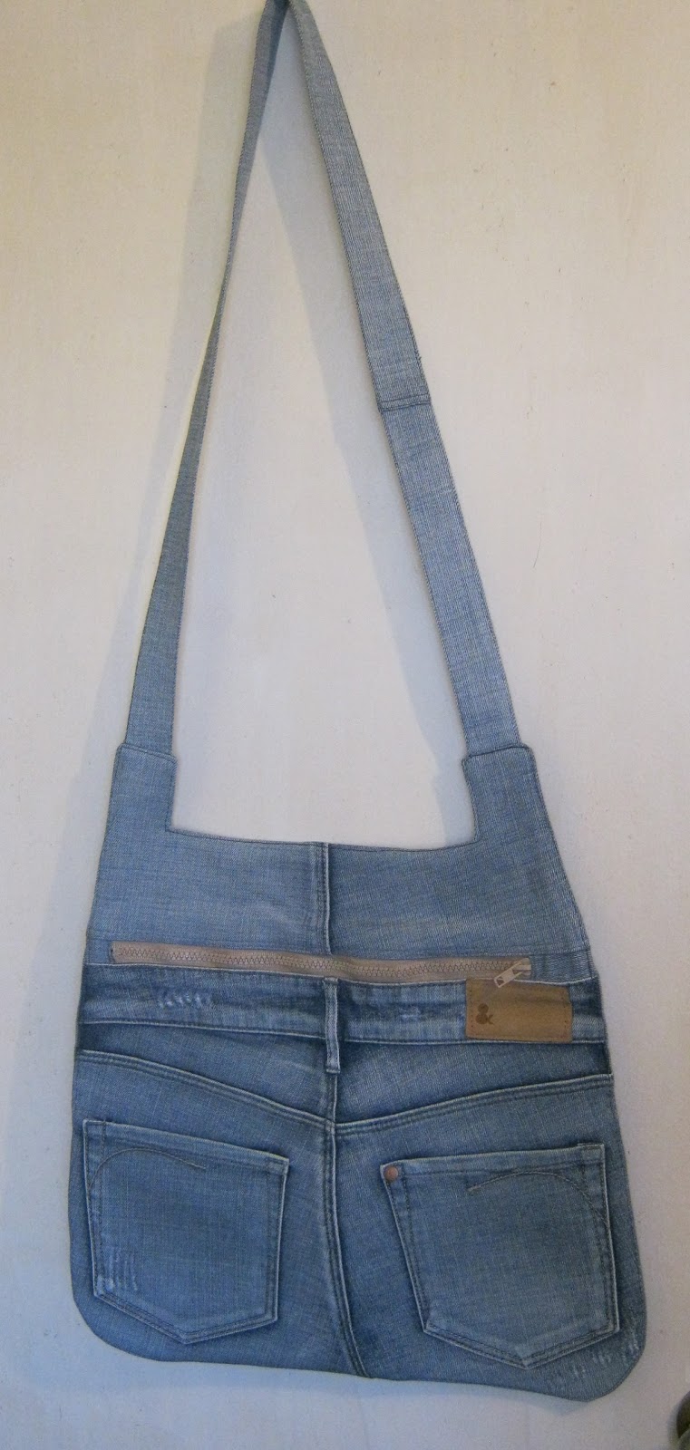 Betyzitio Seguimos con el reciclaje !!! Haz un bolso con tus jeans