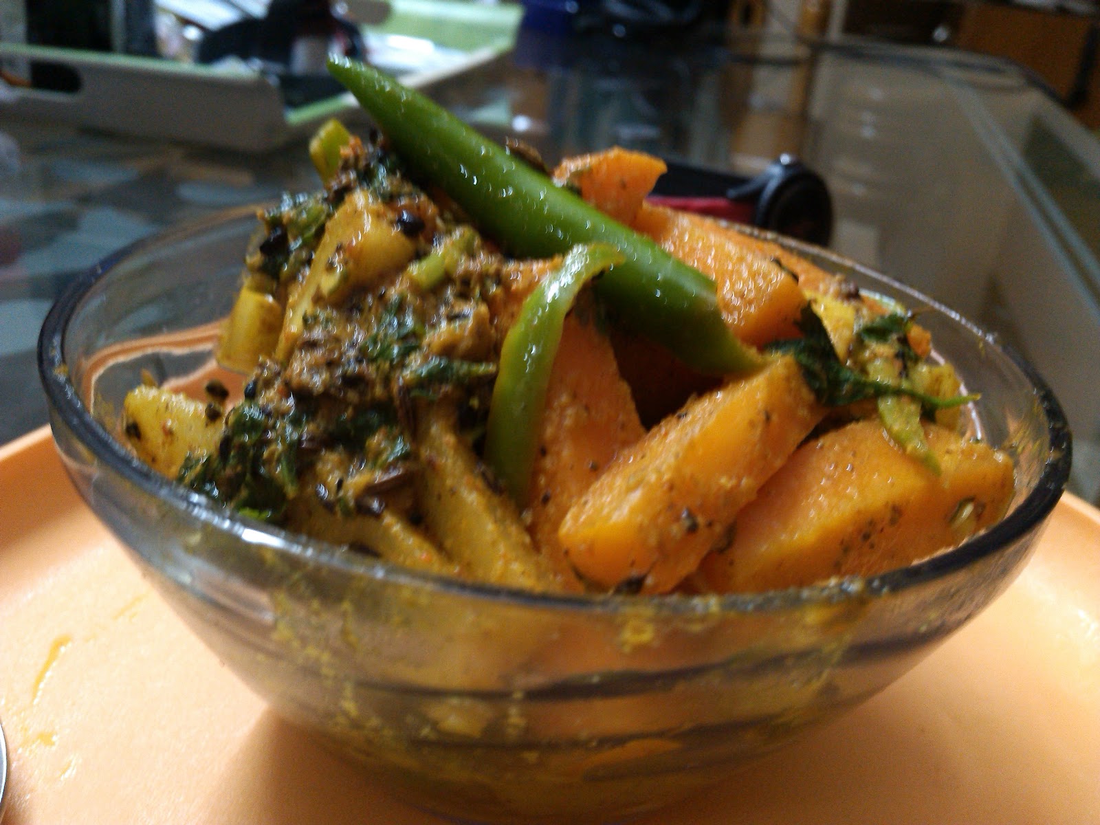 CaRrOt AND rAdISH PiCkLe!!