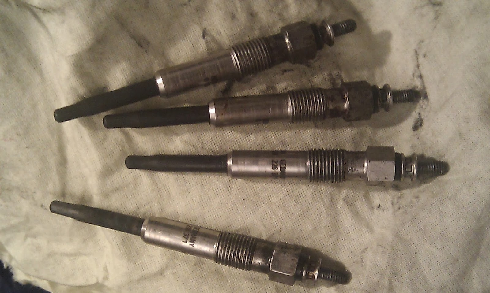 LDV Pilot van Replacing the glow plugs on DW8 diesel engine