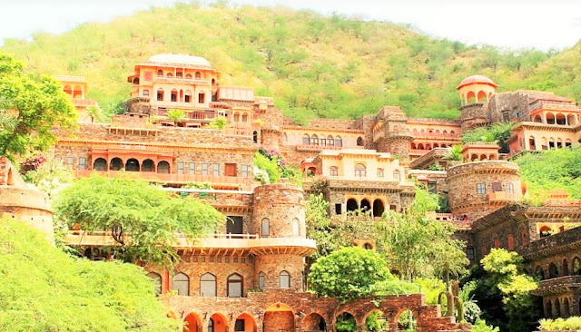 Holiday in Jaipur Holiday in Jaipur