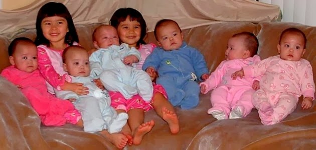 Первые в мире восьмерняшки. Восьмерняшки нади сулейман. Тлс кейт и 8 детей. Мои 8 детей. Мать восьмерняшек.