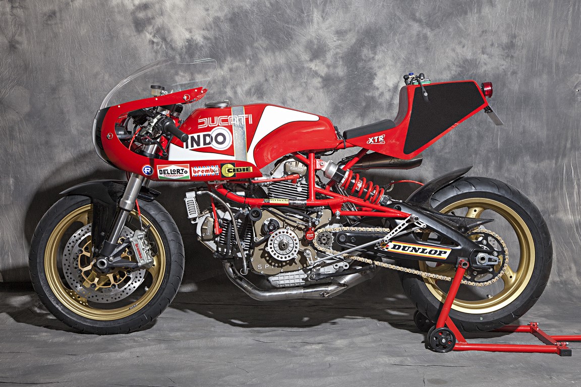 Тл 600. Ducati Pantah Custom. Ducati Cafe Racer. Дукати 749 кастом. Дукати кафе рейсер.