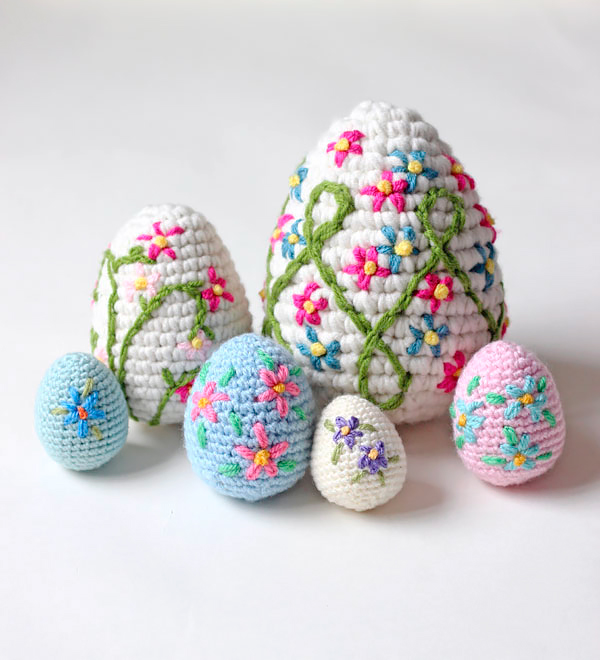 ecorative crochet Easter Eggs by Zeens and Roger ecorative crochet Easter Eggs by Zeens and Roger