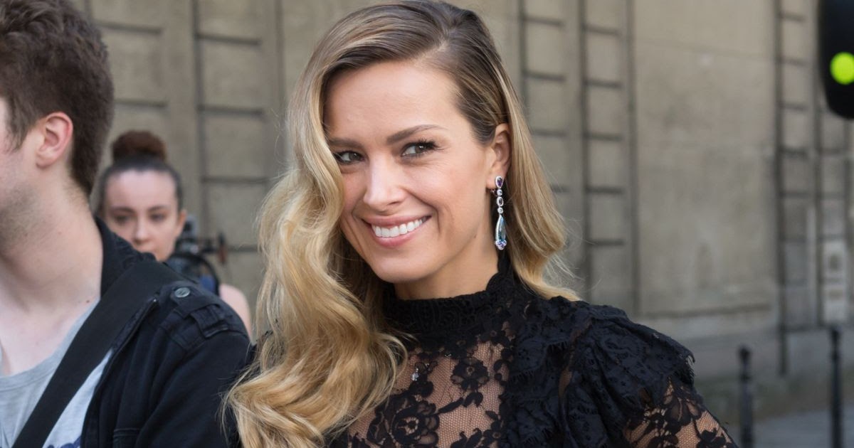 Fashion fan blog from industry supermodels: PETRA NEMCOVA at Guo Pei