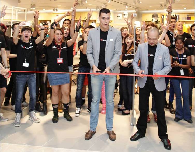 Sunshine Kelly Beauty Fashion Lifestyle Travel Fitness Official Opening H M First Store In Penang Gurney Paragon Mall