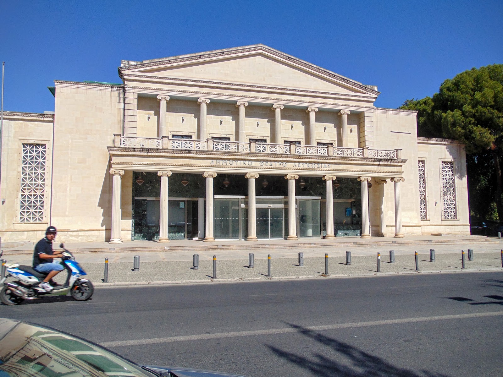 Здание Муниципального театра в Никосии могут передать Парламенту Кипра!?: фото 2