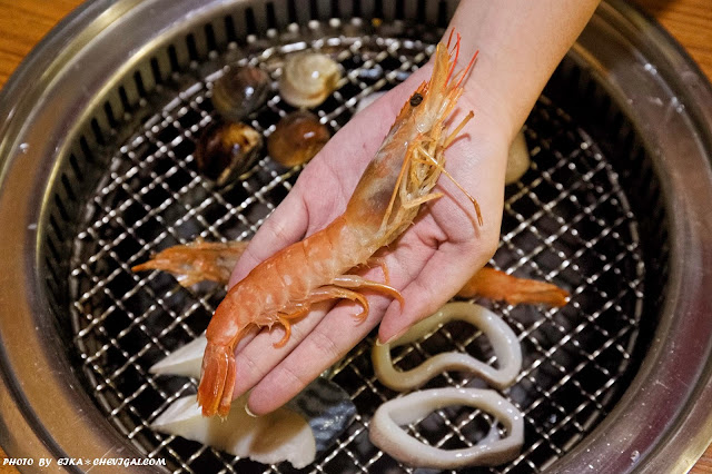 台中燒肉吃到飽推薦,香香燒肉工坊新開幕,超豐富肉品海鮮米食沙拉甜點湯品隨便點!