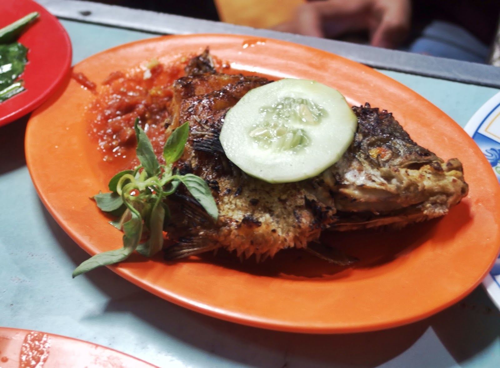 Ikan Bakar 3s Keputih Kuliner Murah Saus Telur Asin Niyasyah