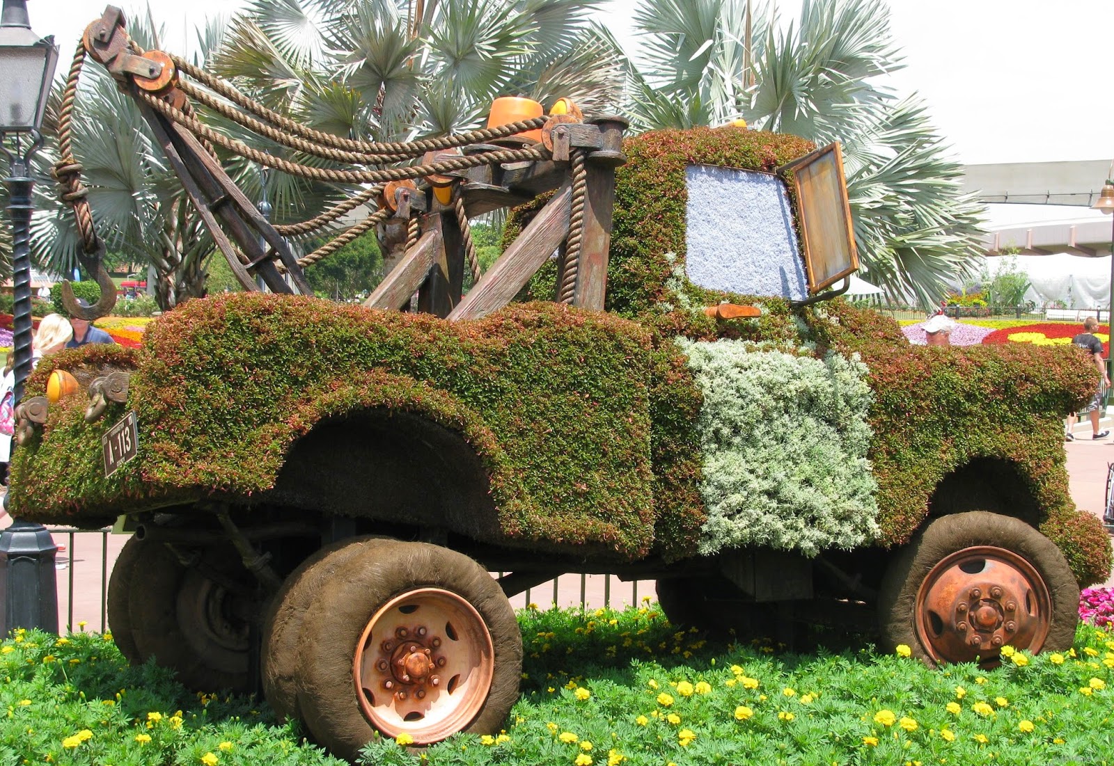 How to Recycle Abandoned Cars Gardening How to Recycle Abandoned Cars Gardening