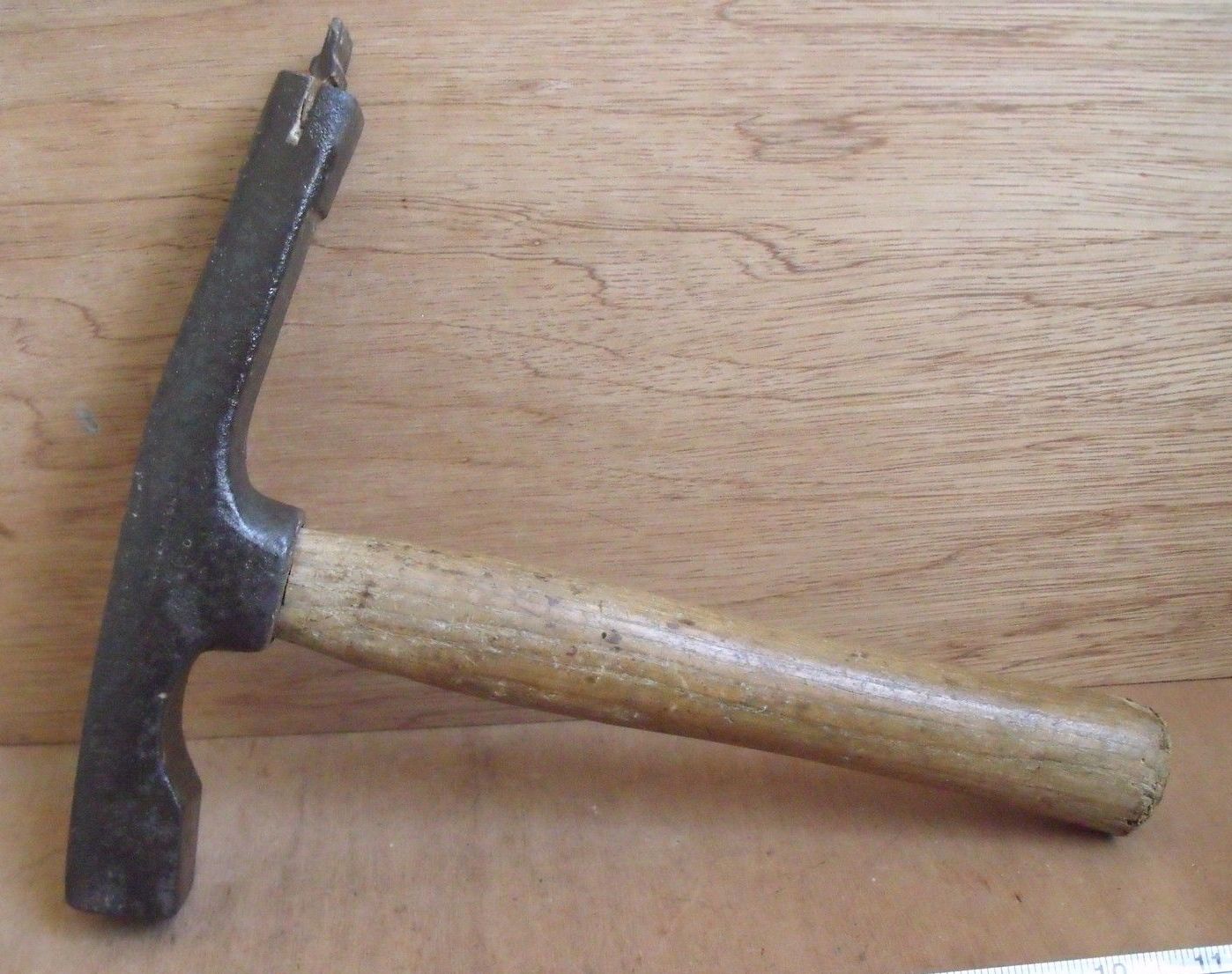 Trowel and Masonry Tool Collector Resource Lawson and Heaton Trowels