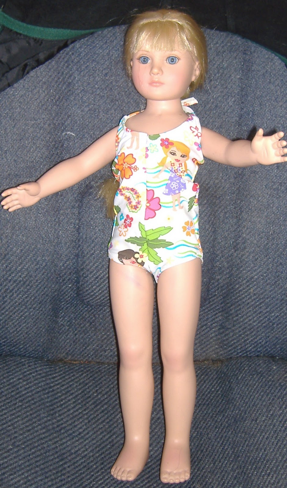 DollyFever: A Bathing Suit for Lorraine