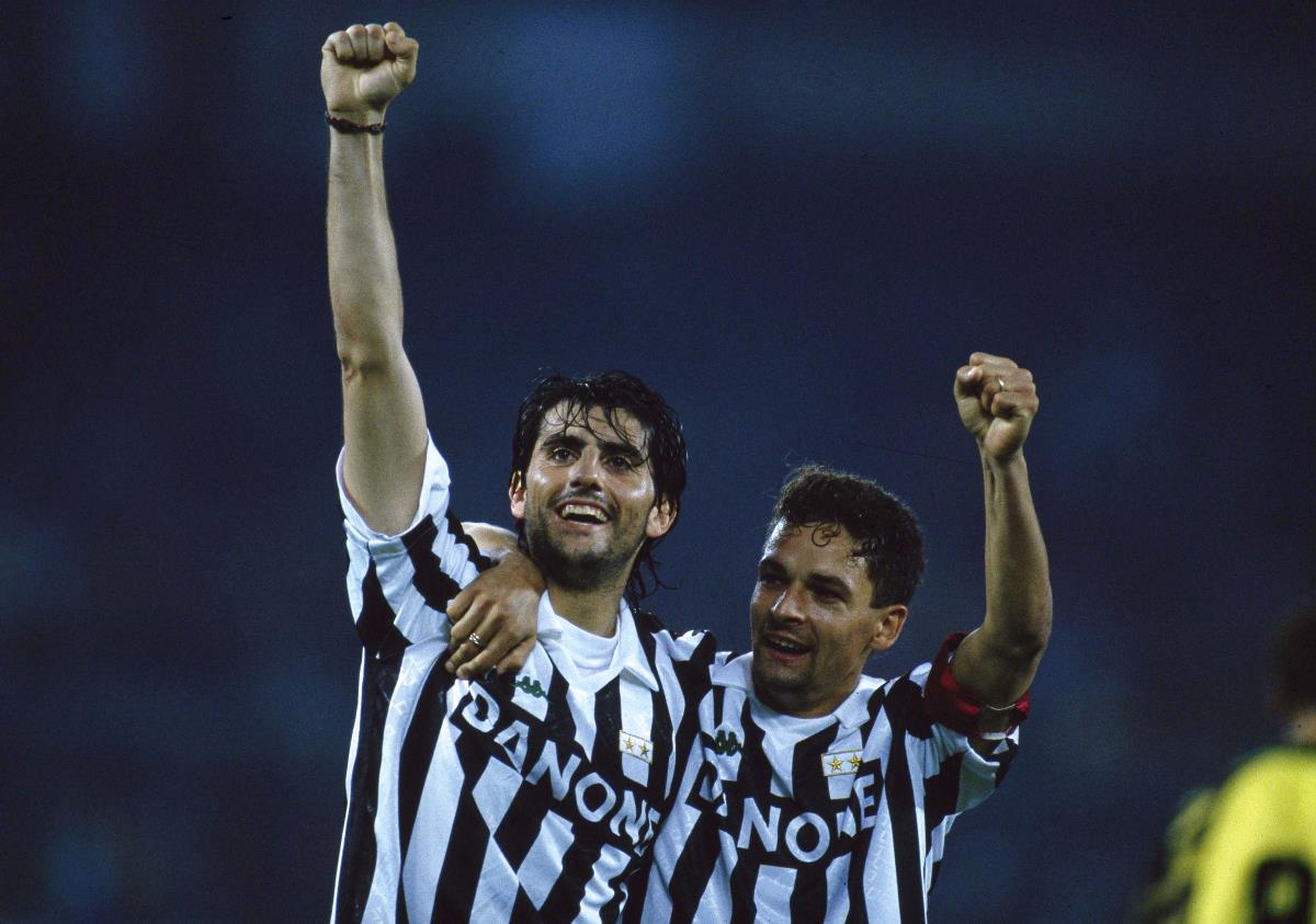 Juventus%252C_Coppa_UEFA_1993%252C_De_Marchi_e_Baggio.jpg