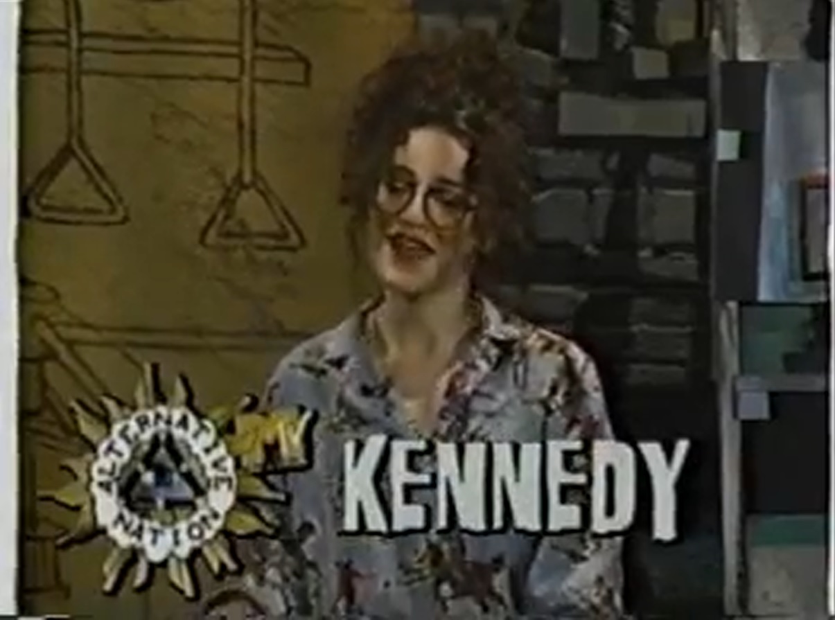 step off Lisa Kennedy Montgomery [MTV VJ]