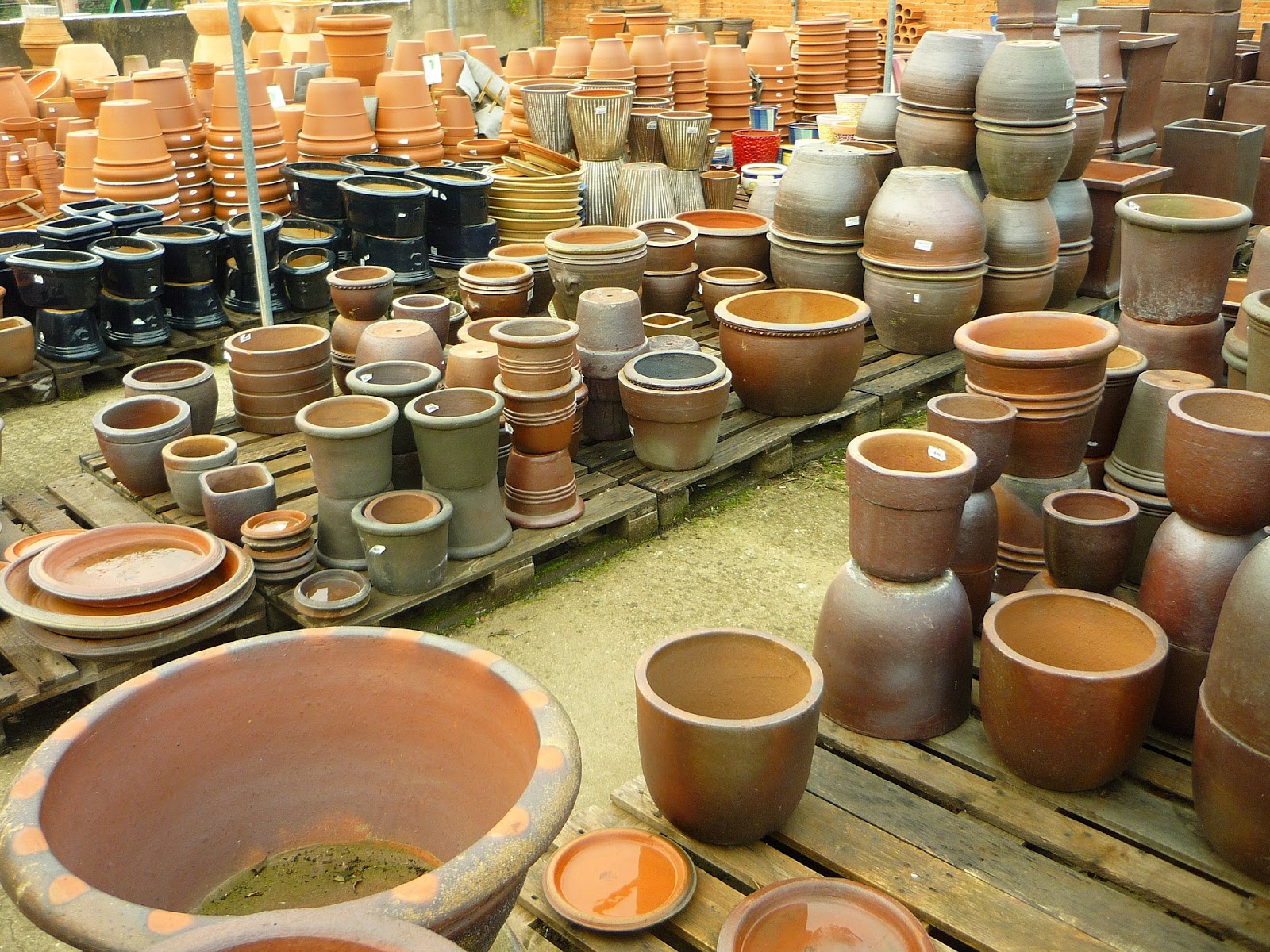 Vietnamese pottery wholesale , Glazed Planters, Outdoor Glazed Pots EKPottery Vietnam