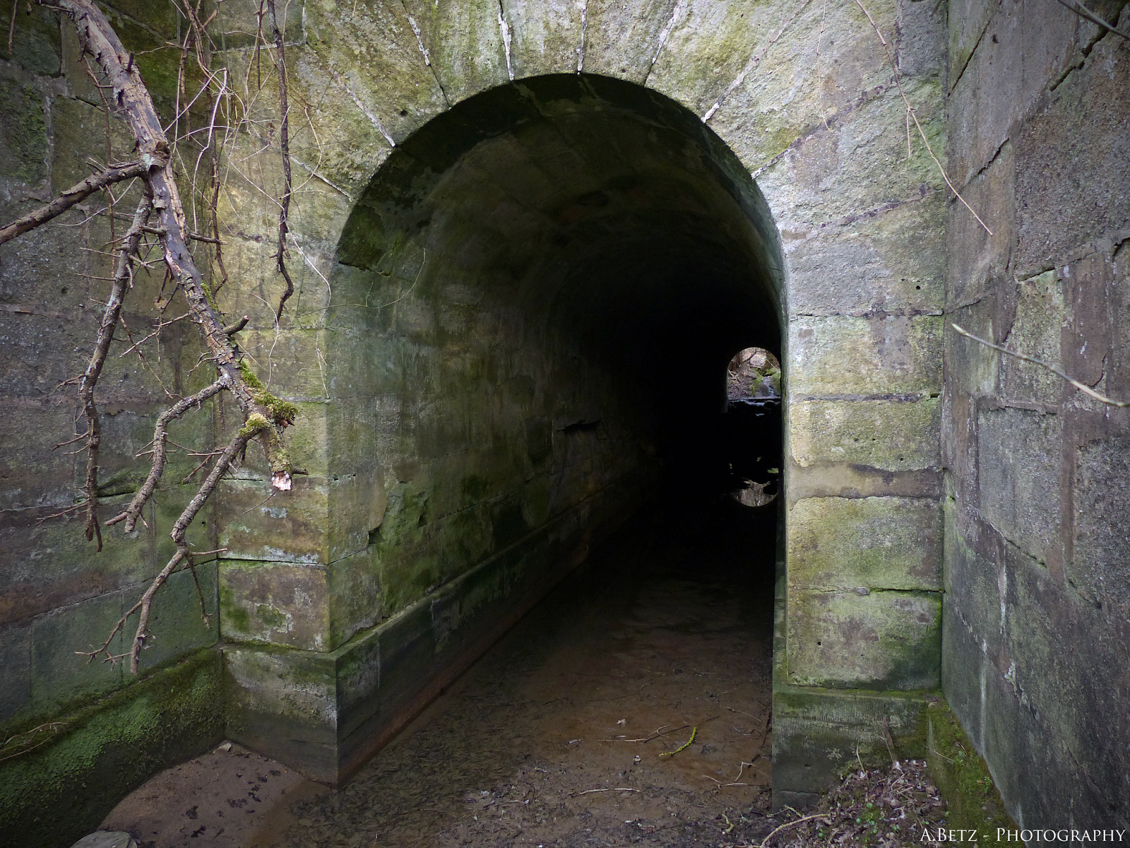 Augenblicke Fotografie Schleuse 94, Schleusenhaus und Kanaldenkmal