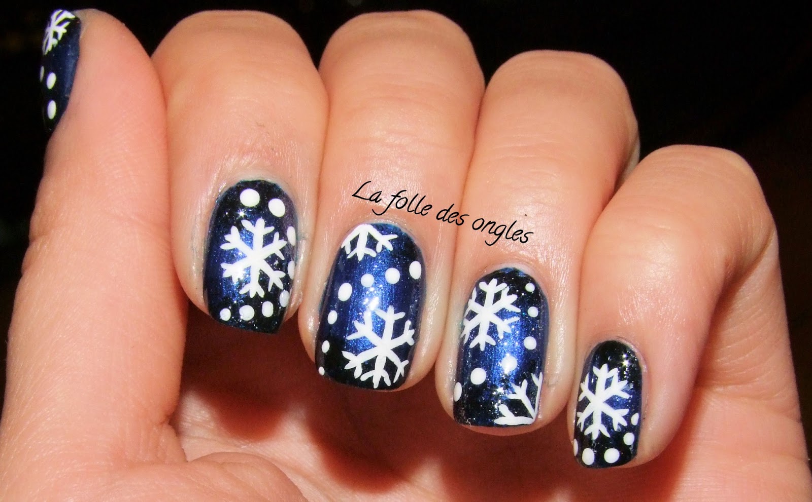 Tuto Flocon De Neige Ongle La folle des ongles: Nail art Flocon
