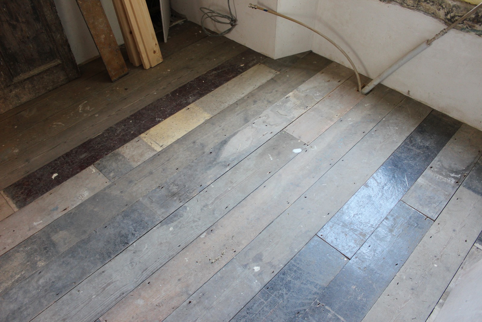 House Renovation Dundalk, Louth, Ireland Laying Of Floorboards Complete