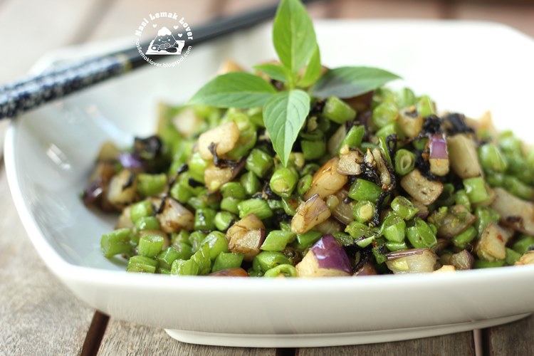 Nasi Lemak Lover Stir fried green beans and eggplant with Chinese preserved olive vegetable