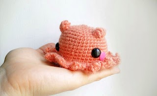 An orange Amigurumi adorabilis octopus