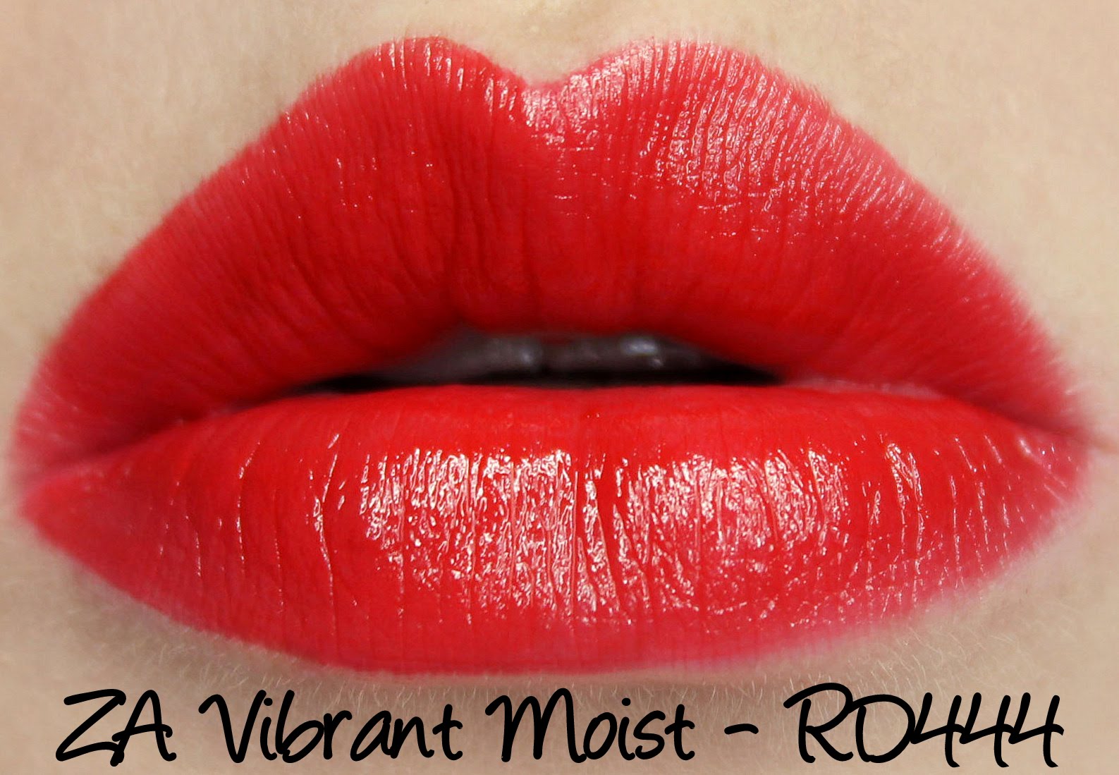 ZA Vibrant Moist Lipstick - RD444 swatches & review