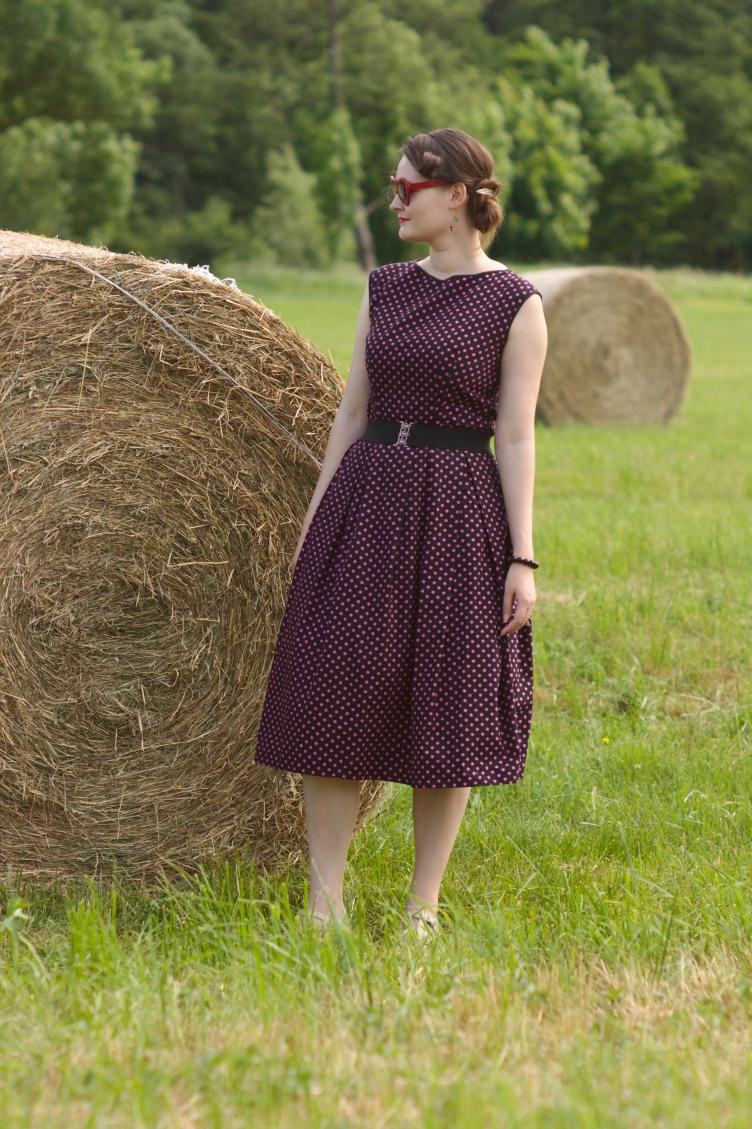 rockabilly girl, diy dress, georgiana quaint, polka dot dress, 1950s dress, retro look, vintage outfit