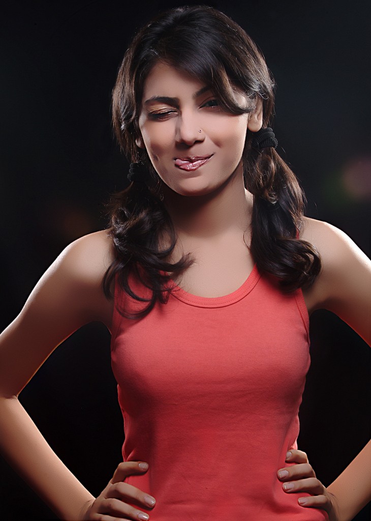Tv Actress Sriti Jha Hot And Beautiful Pics Besinfotainment