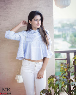 Bhavdeep Kaur Beautiful Cute Indian Blogger Fashion Model Stunning Pics ~  Unseen Exclusive Series 010