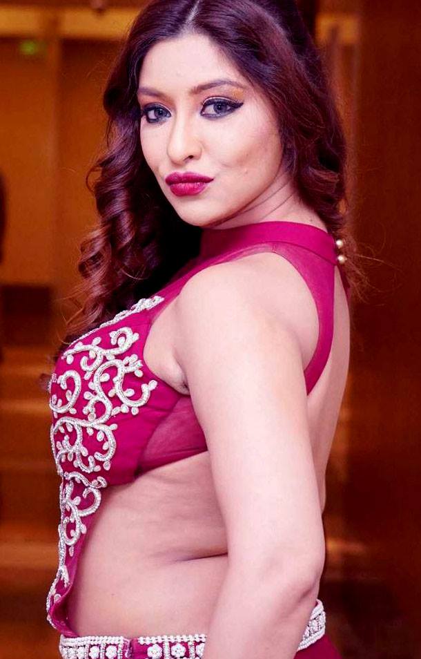 Payal Ghosh Hot Back Navel Folds Clevage Looking Sexy