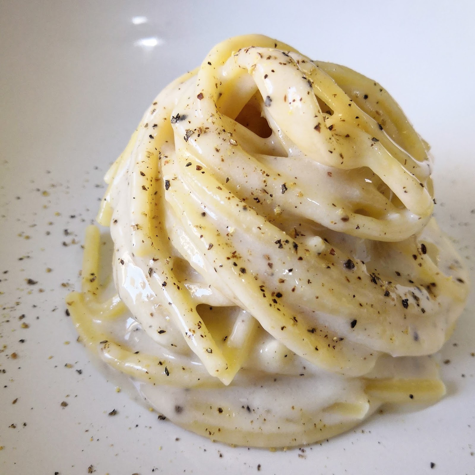 Spaghetti cacio e pepe