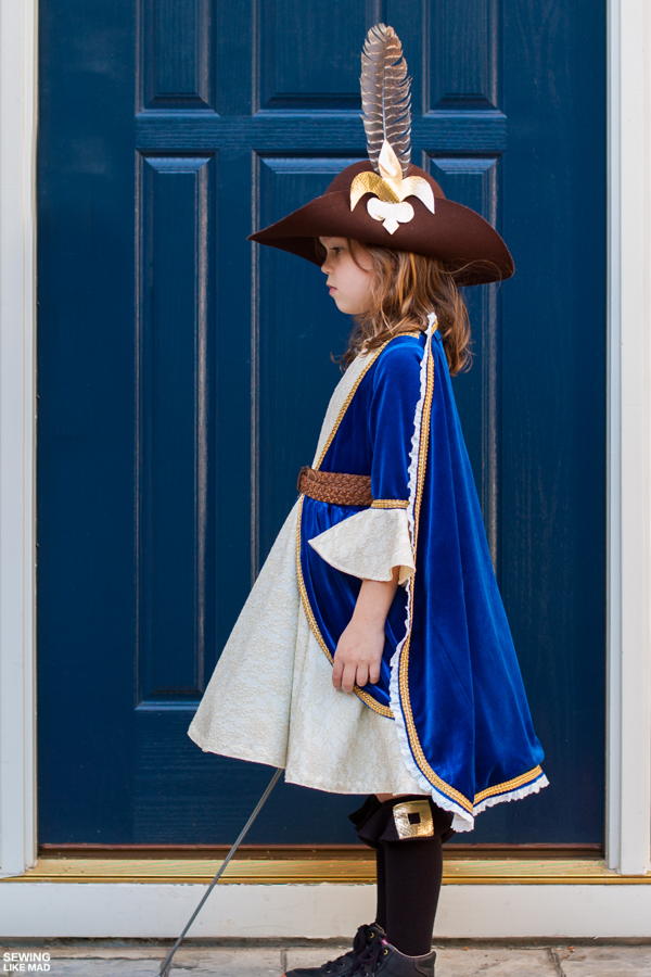 Sewing Like Mad Halloween 2015 Girl Musketeer.