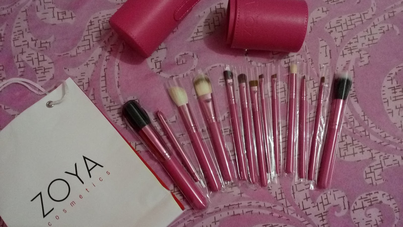 BeautyReview Zoya Makeup Brushes Review