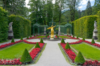 Los jardines del Castillo de Linderhof en Alemania