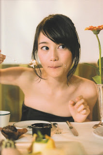 Ikuta_Erika_1st_PTB_Tenchou.HDPI-COPY.VO