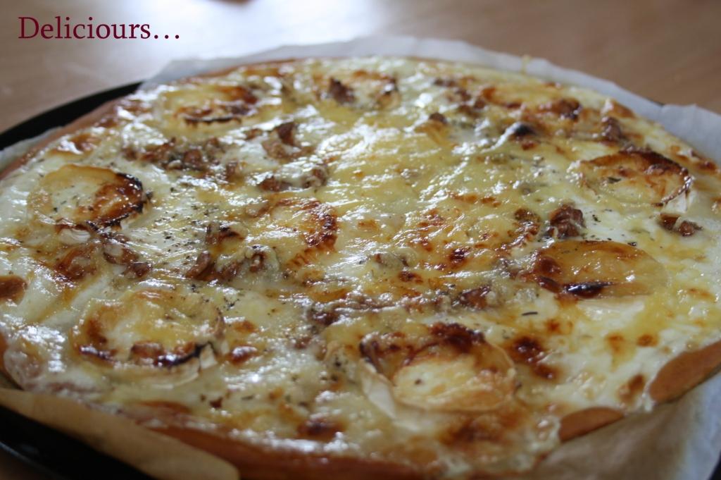 Deliciours... Pizza Chevrette (chèvre, miel & noix)