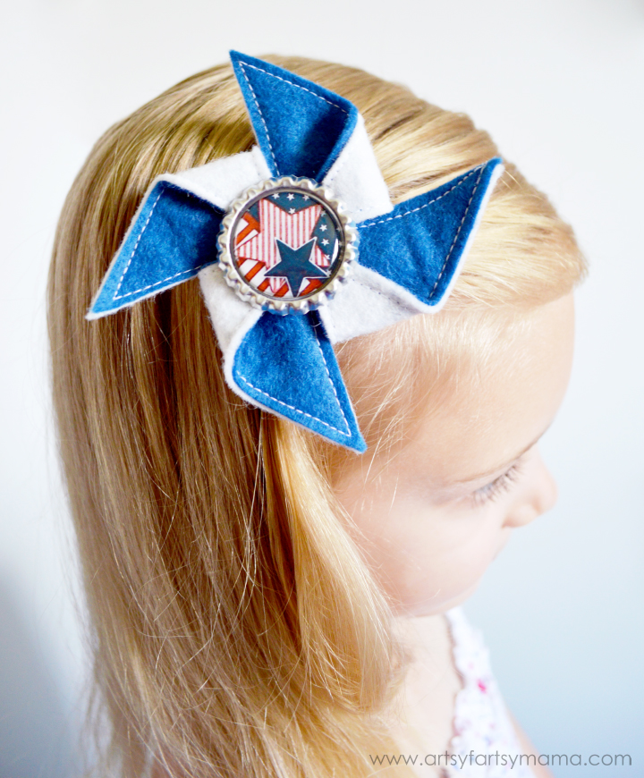 DIY Patriotic Pinwheel Hair Clip Tutorial at artsyfartsymama.com