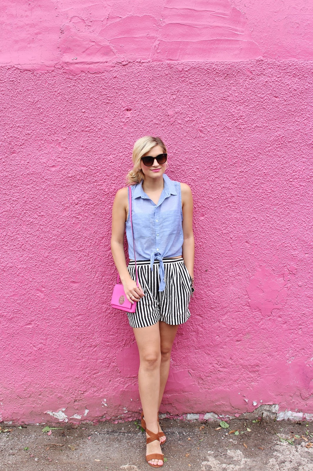 bijuleni- short shorts and cropped tie top 