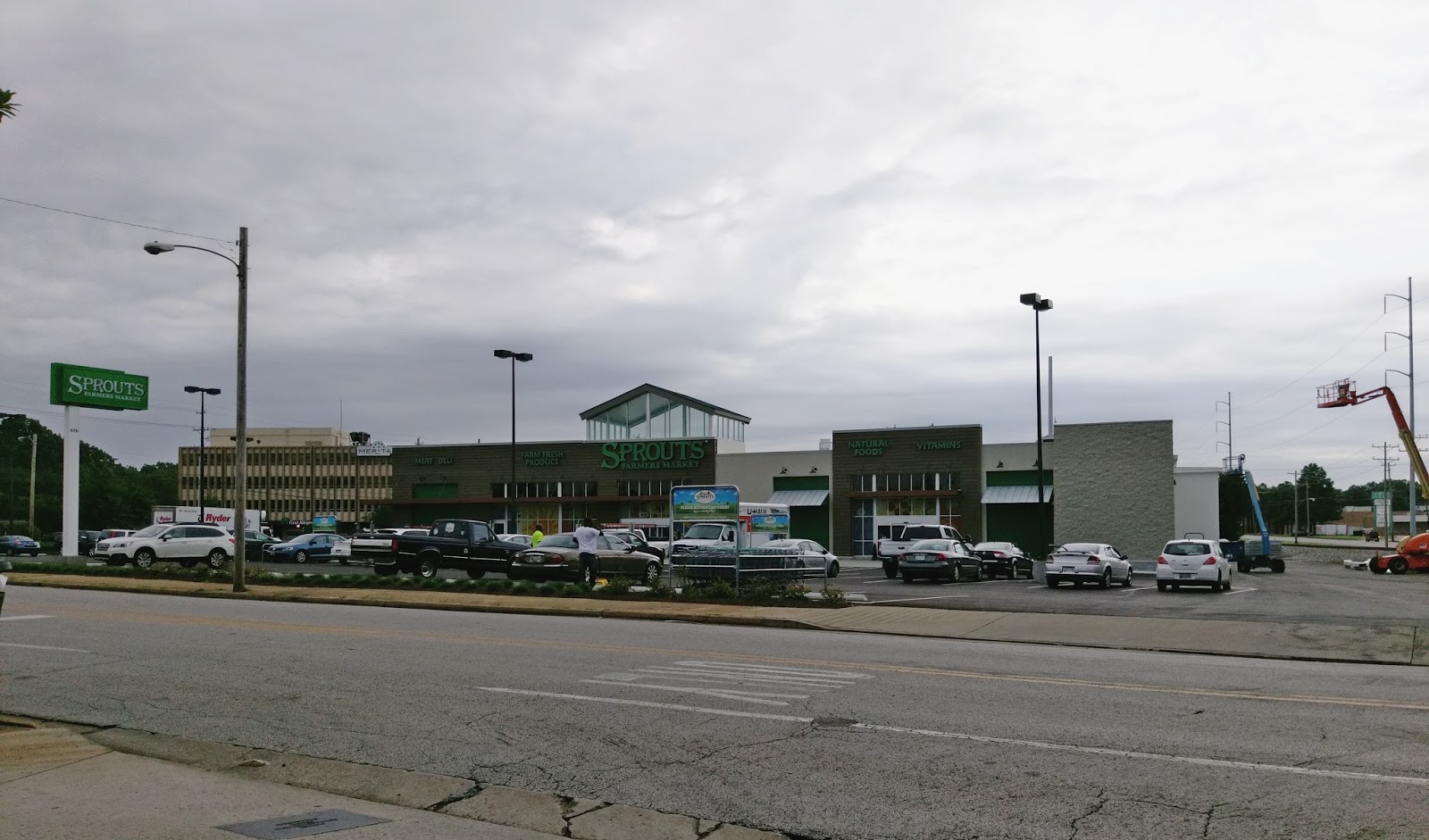 The MidSouth Retail Blog Final PreOpening East Memphis Sprouts Photos